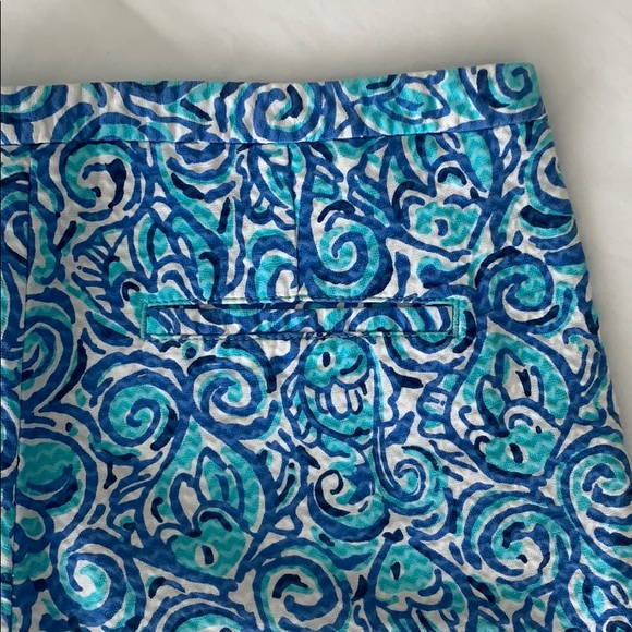 Lilly Pulitzer shorts size 2 - Picture 3 of 7